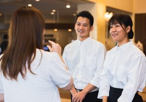 リゾートバイトのマッチングサービス「ダイブ」と、グランピング施設やホテル経営の二本柱で、未曾有のインバウンドブームに沸く観光・宿泊業を支える「株式会社ダイブ」。そのミッションとバリューに迫る