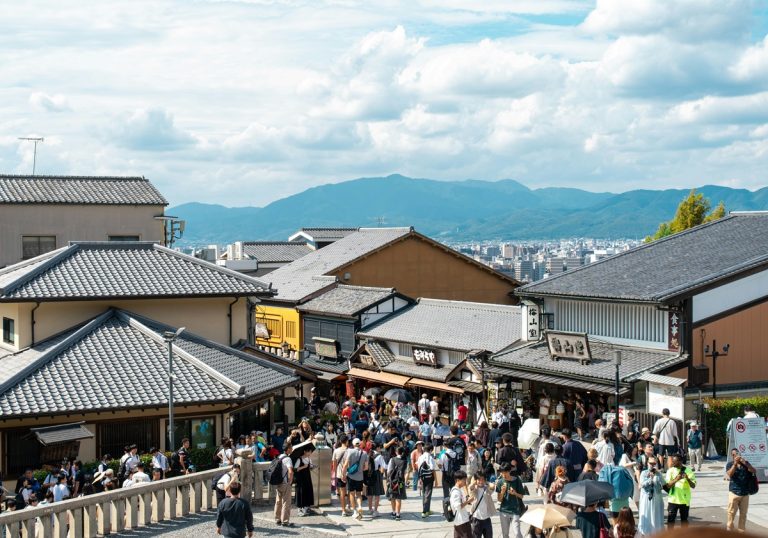 インバウンド好調の陰で進む「お金を使わない観光客」化…懸念すべき満足度低下